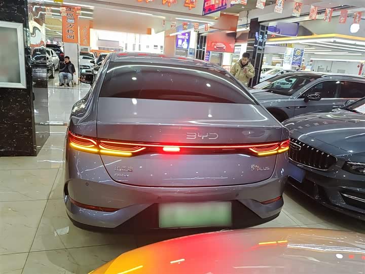 Фото 6 - BYD Qin Plus