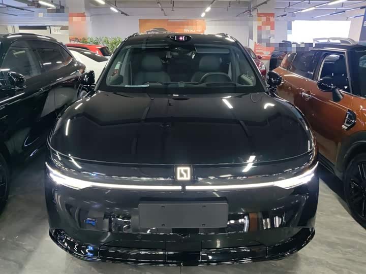 Фото 3 - Zeekr 7X