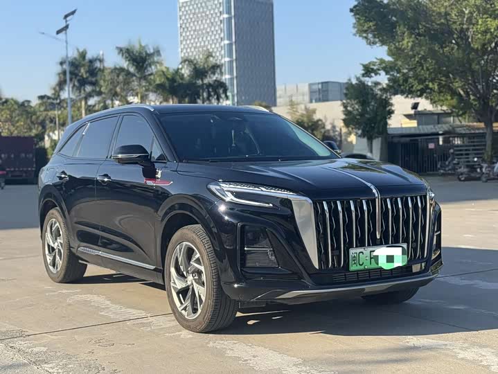 Фото 2 - Hongqi HS3 Hybrid
