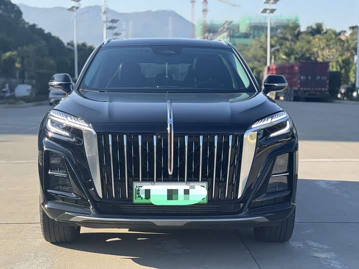 Фото 3 - Hongqi HS3 Hybrid