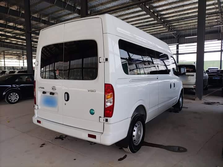 Фото 7 - Maxus V80