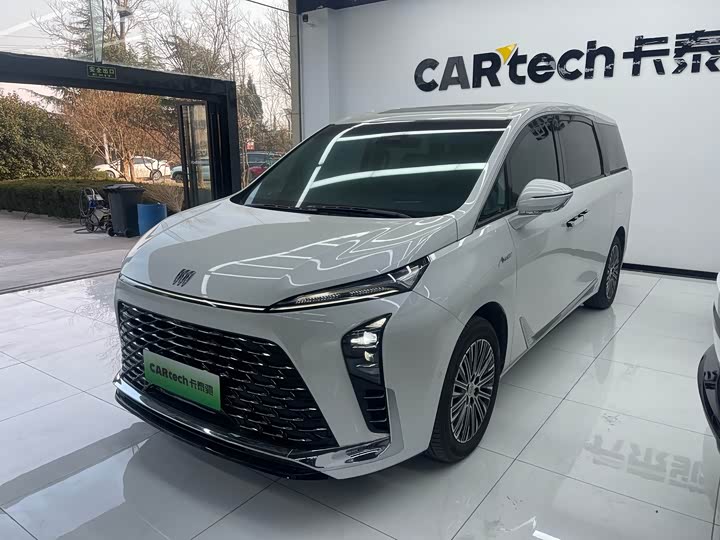 Фото 1 - Buick GL8 Hybrid