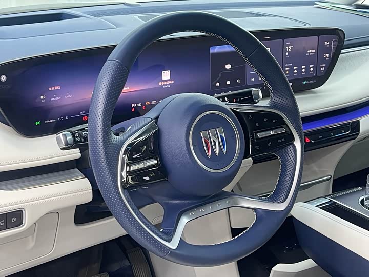 Фото 3 - Buick GL8 Hybrid