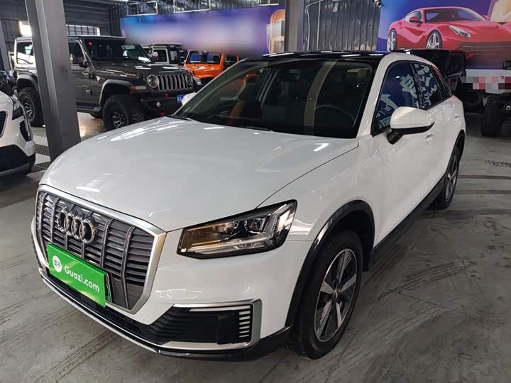 Фото 2 - Audi Q2L e-tron