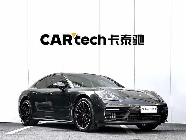 Фото 3 - Porsche Panamera