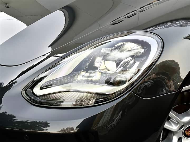 Фото 9 - Porsche Panamera