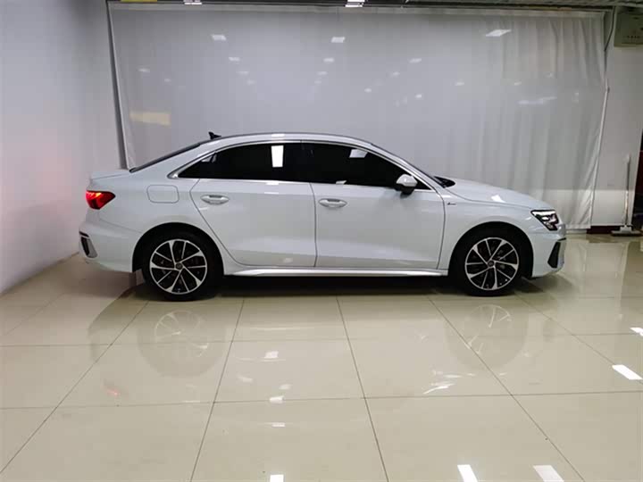 Фото 9 - Audi A3