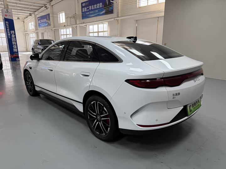 Фото 6 - BYD Qin L