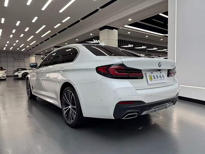 Фото 4 - BMW 5 Series