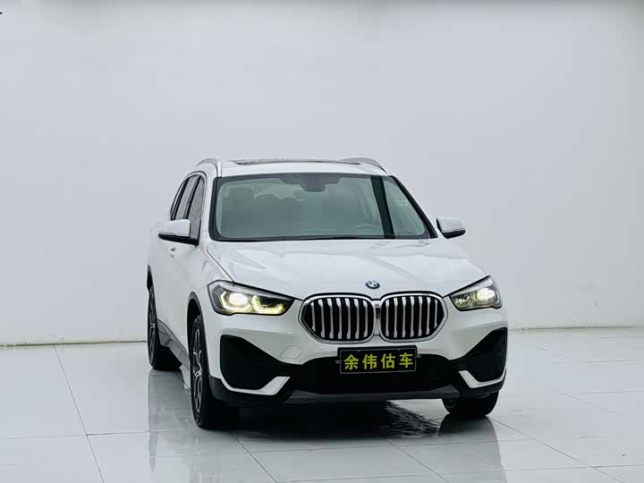 Фото 3 - BMW X1