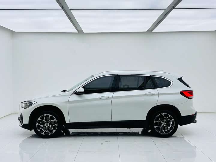 Фото 4 - BMW X1