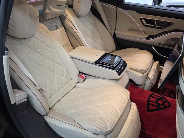 Фото 4 - Mercedes-Benz Maybach S-Class