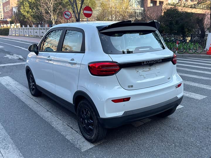 Фото 6 - Leapmotor T03