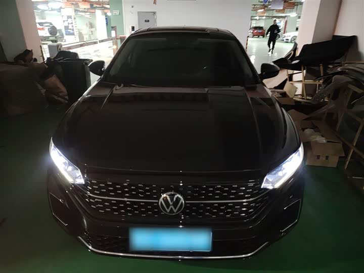 Фото 3 - Volkswagen Passat