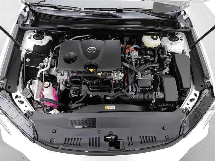 Фото 6 - Toyota Camry