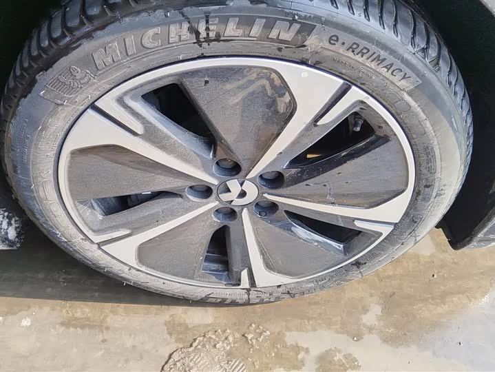 Фото 6 - Nio ET5T