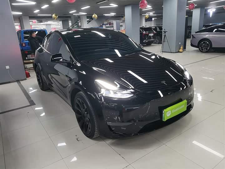 Фото 4 - Tesla Model Y