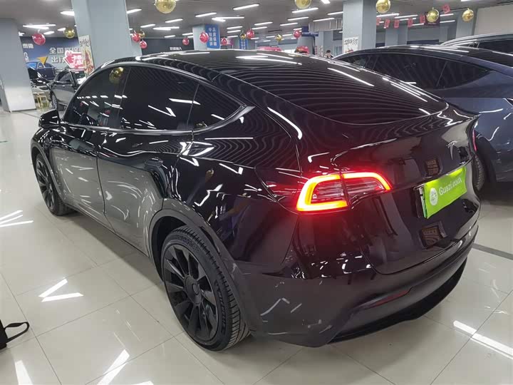 Фото 5 - Tesla Model Y