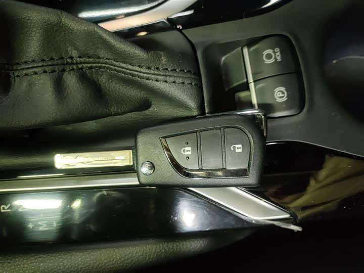 Фото 9 - Toyota Frontlander