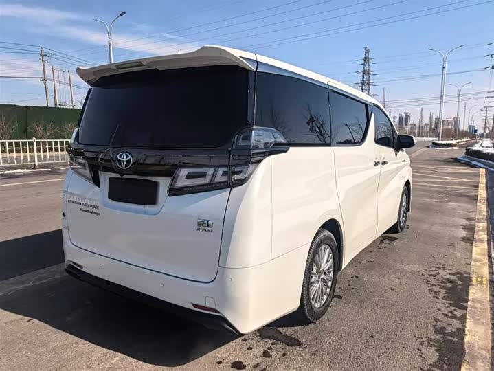 Фото 6 - Toyota Vellfire