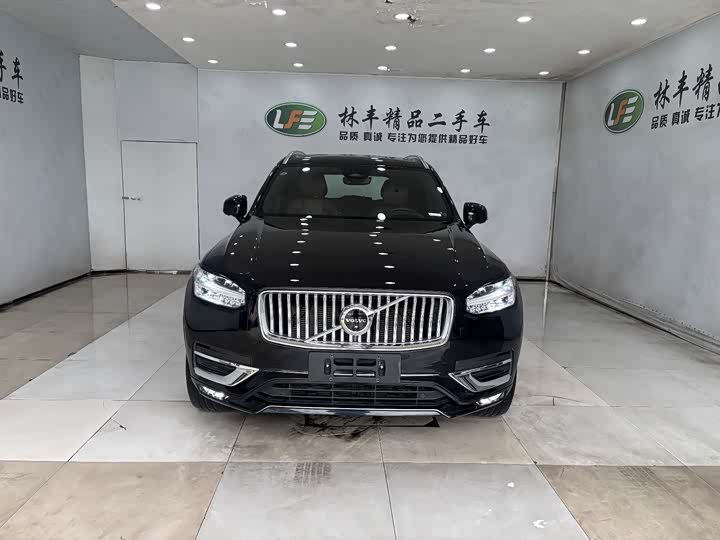 Фото 2 - Volvo XC90