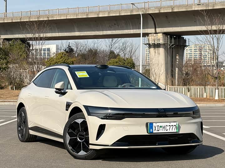 Фото 2 - Zeekr 007 GT