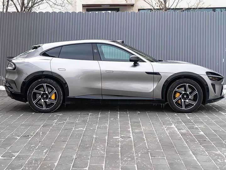 Фото 5 - Xiaomi YU7