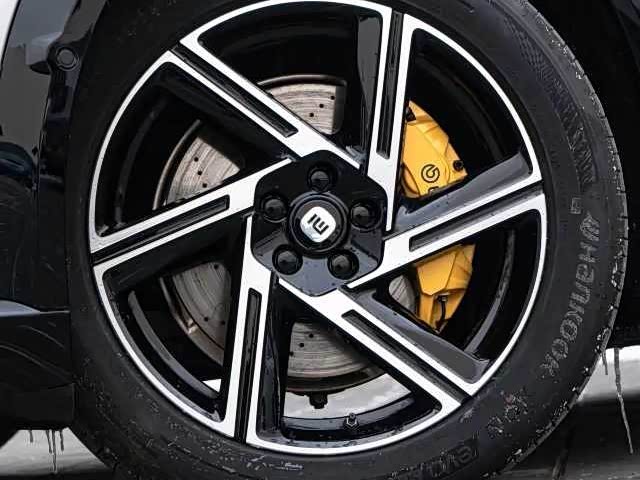 Фото 6 - Xiaomi YU7