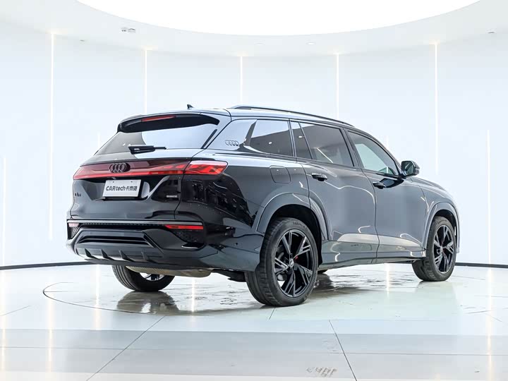 Фото 5 - Audi Q6