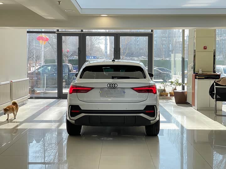Фото 5 - Audi Q3 Sportback