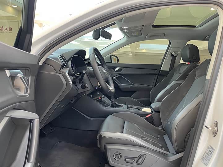 Фото 8 - Audi Q3 Sportback