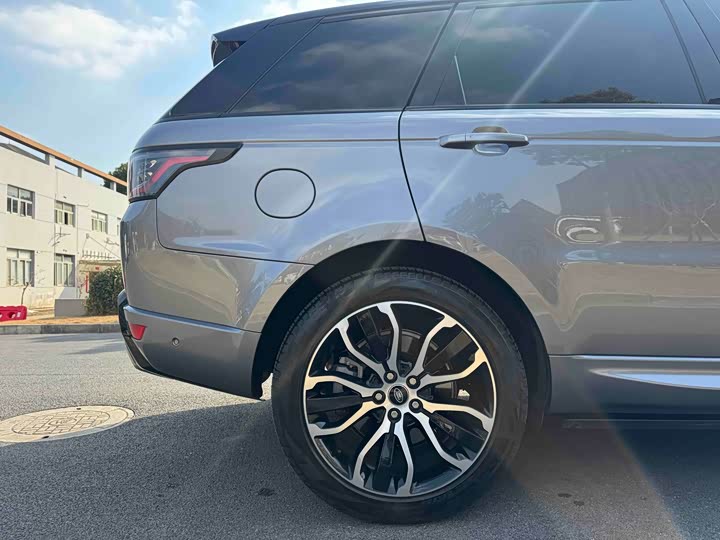 Фото 7 - Land Rover Range Rover Sport