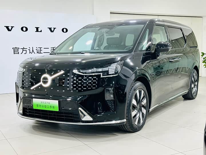 Фото 1 - Volvo EM90