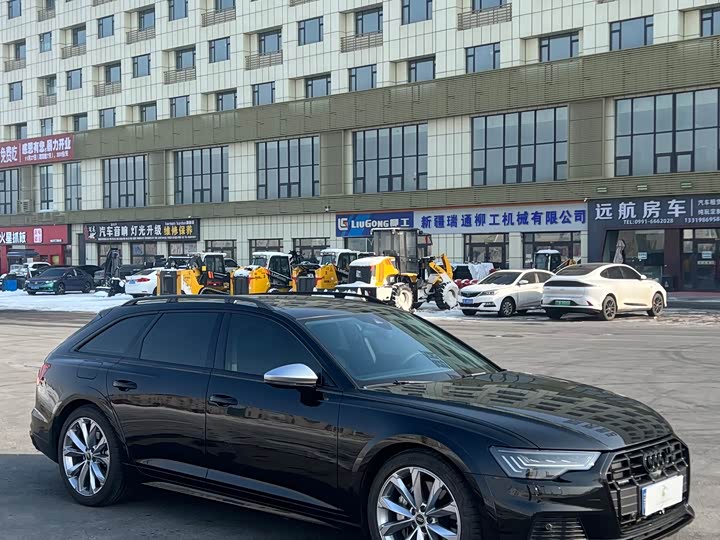 Фото 2 - Audi A6