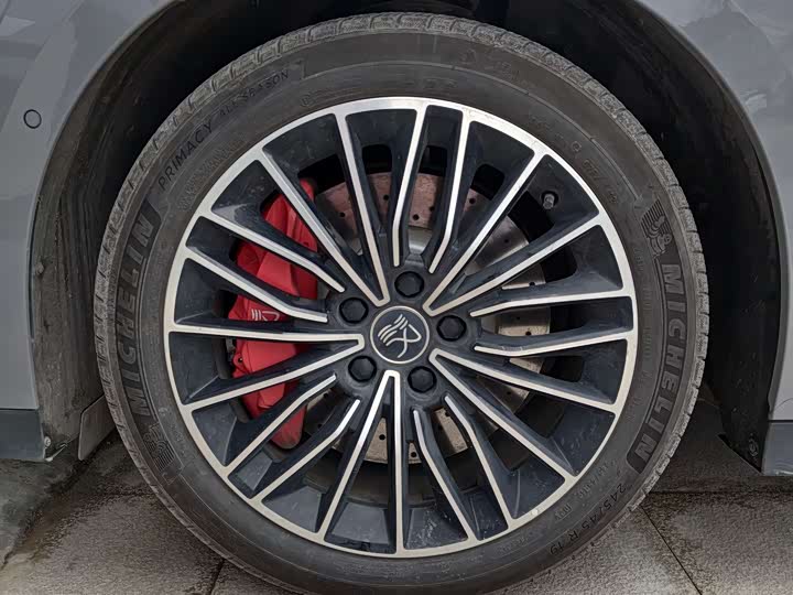 Фото 4 - BYD Han