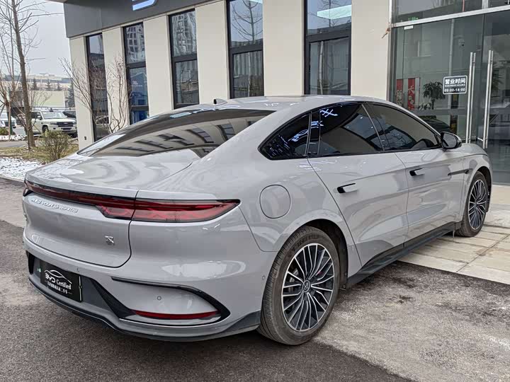 Фото 9 - BYD Han