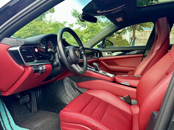 Фото 9 - Porsche Panamera