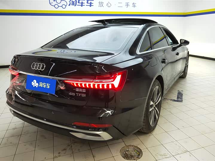 Фото 3 - Audi A6L