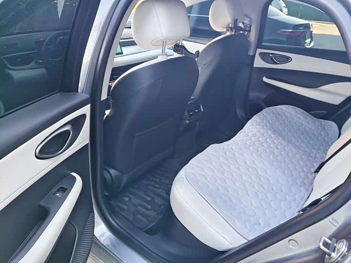 Фото 9 - BYD Seal 05 DM-i Hybrid