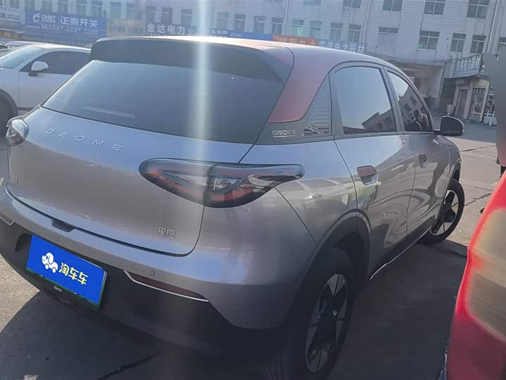 Фото 3 - Geely Galaxy Geome