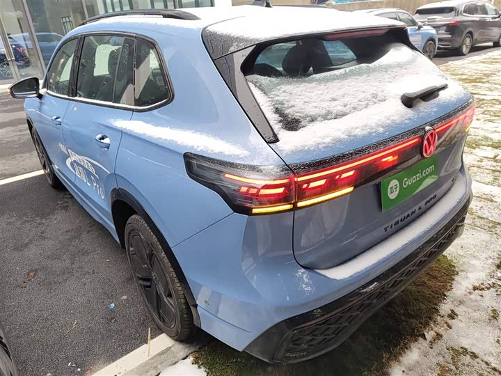 Фото 5 - Volkswagen Tiguan L Pro