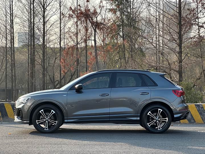 Фото 3 - Audi Q3