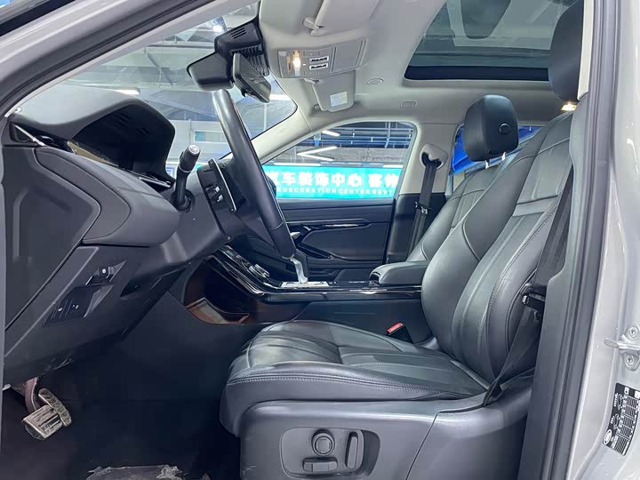 Фото 4 - Land Rover Range Rover Evoque L