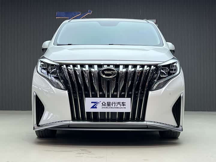 Фото 2 - GAC Trumpchi M8