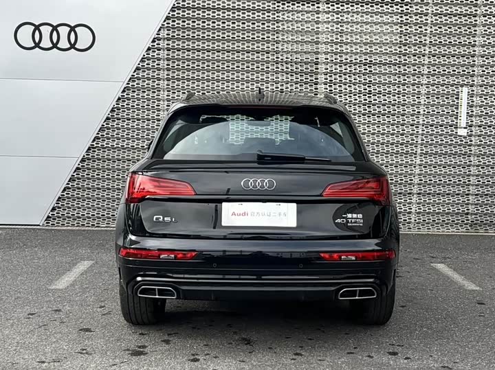 Фото 5 - Audi Q5L