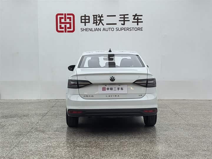 Фото 4 - Volkswagen Lavida