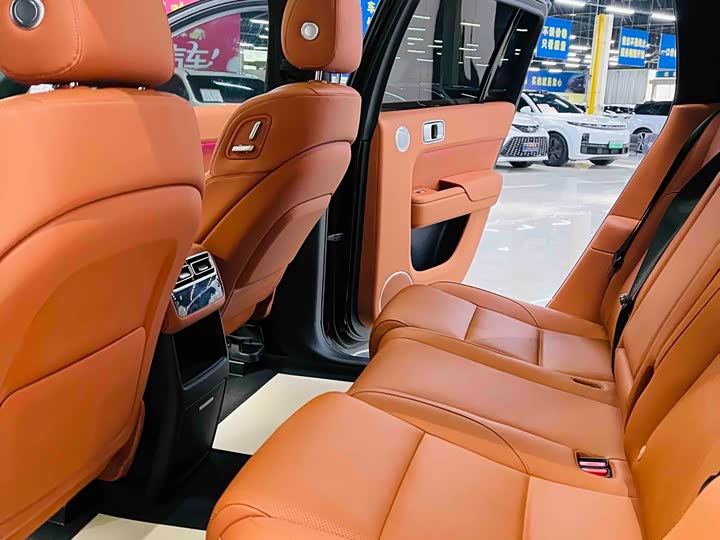 Фото 8 - LiXiang L7