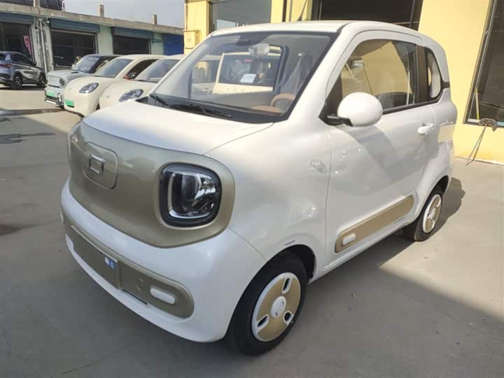 Фото 1 - Bestune Pony