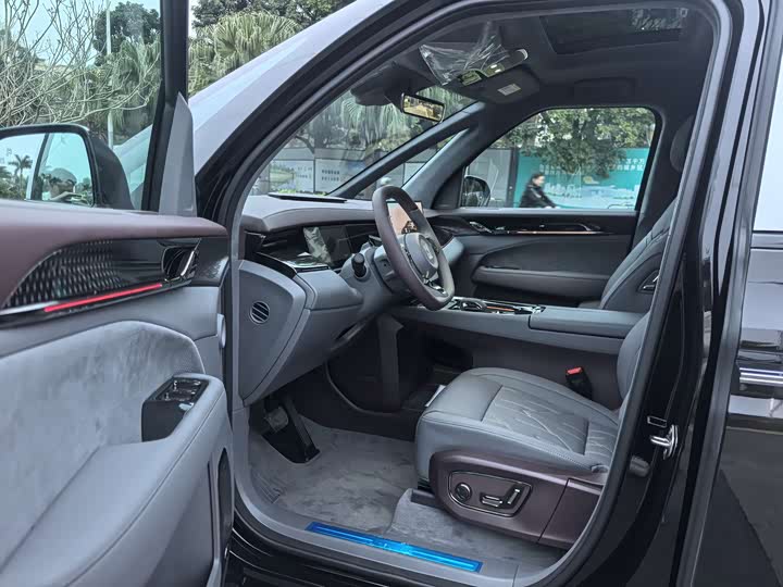 Фото 4 - Zeekr 009