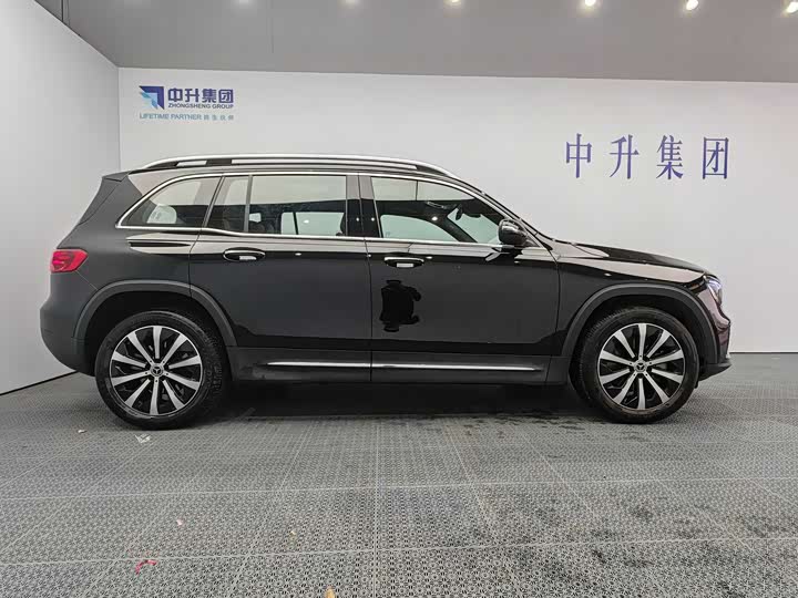 Фото 2 - Mercedes-Benz GLB-Class